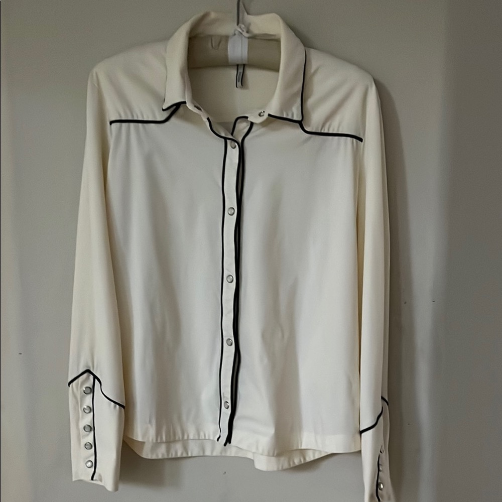 Indies Cream Button-Up blouse